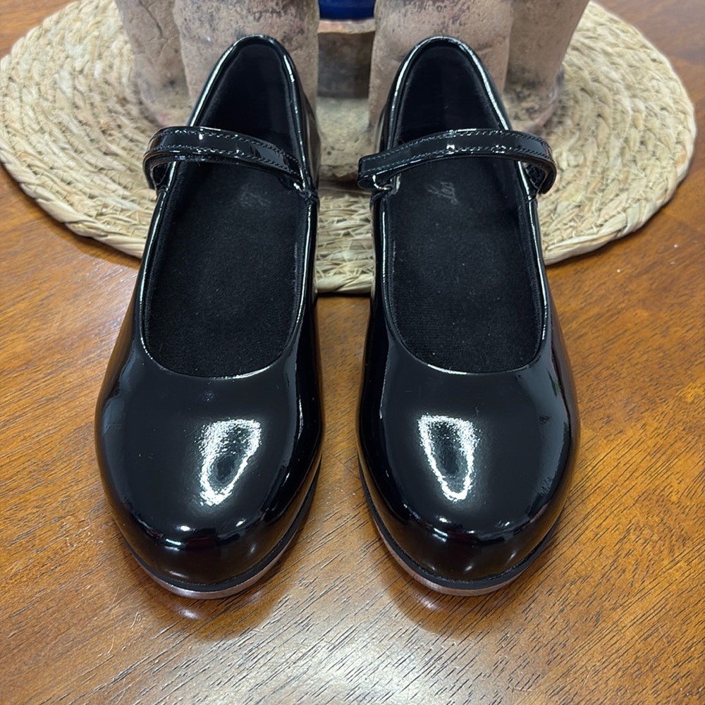 Leo tap shoes